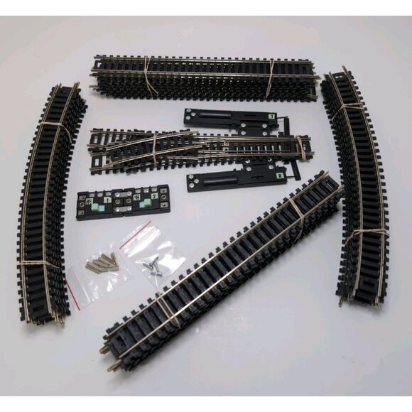 Atlas 18" R & 9" Snap Track & Left Right Switch HO Scale Vintage Lot of 34 - Picture 1 of 16
